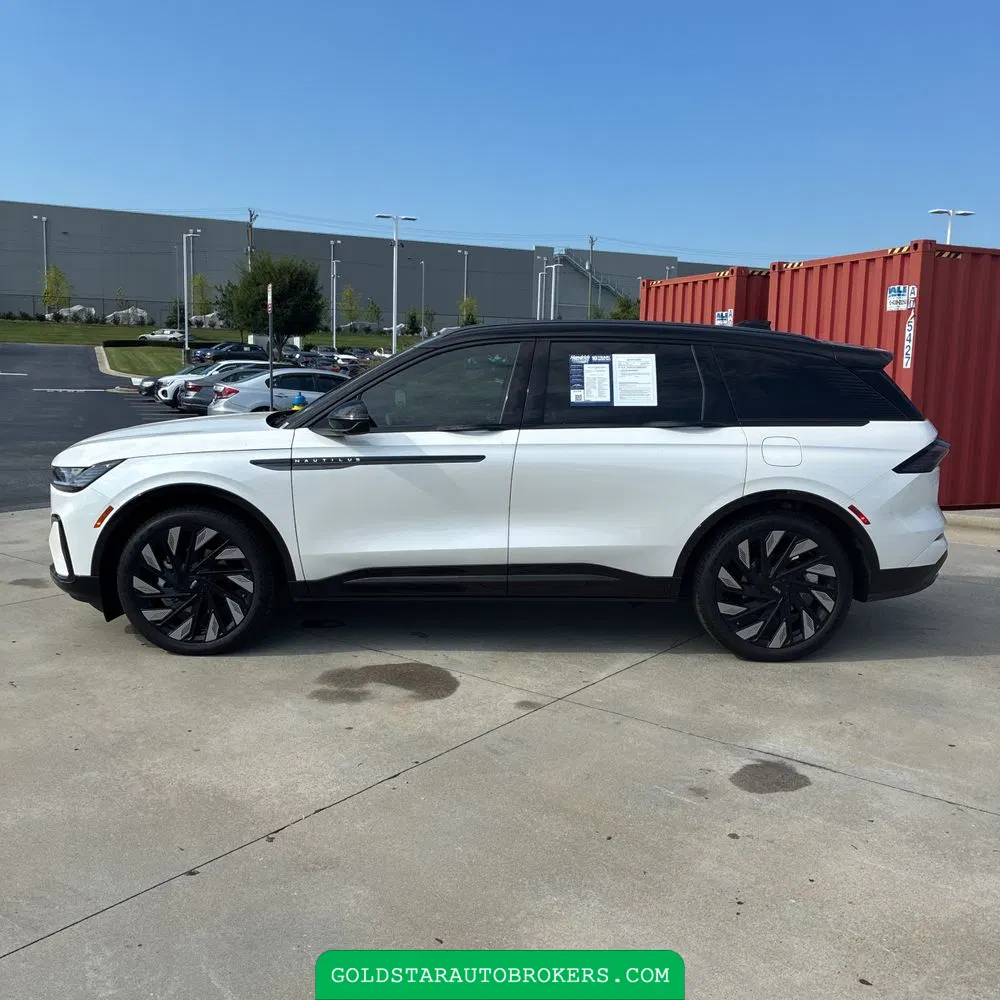 2025 Lincoln Nautilus Hybrid Reserve