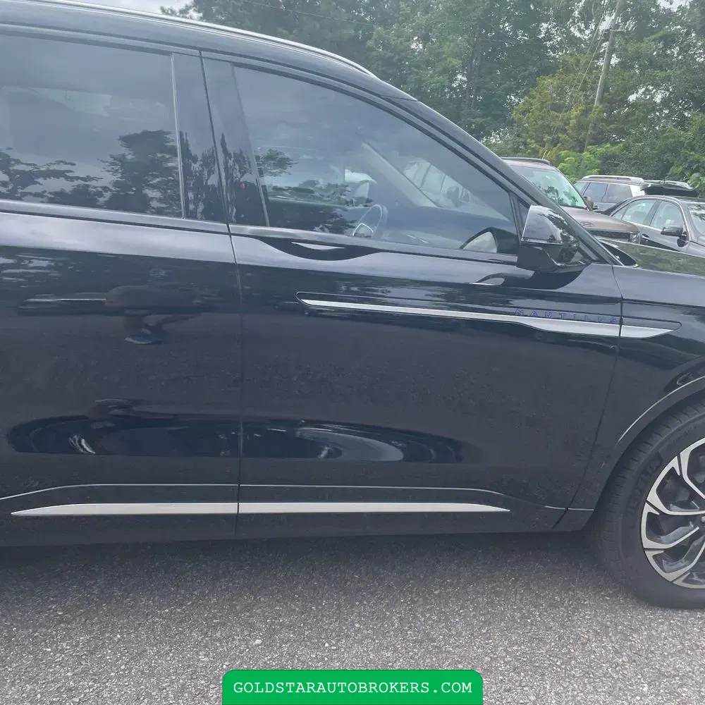 2024 Lincoln Nautilus Hybrid Reserve