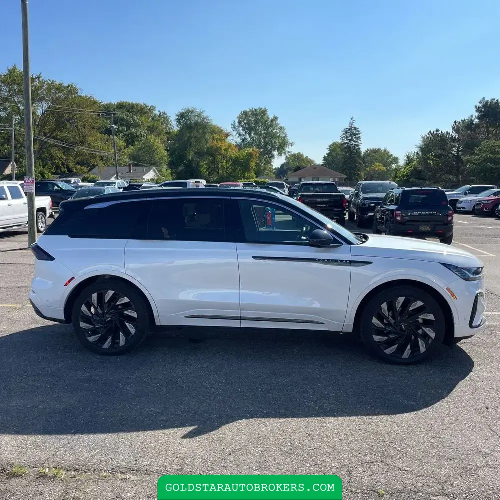 2024 Lincoln Nautilus Black Label