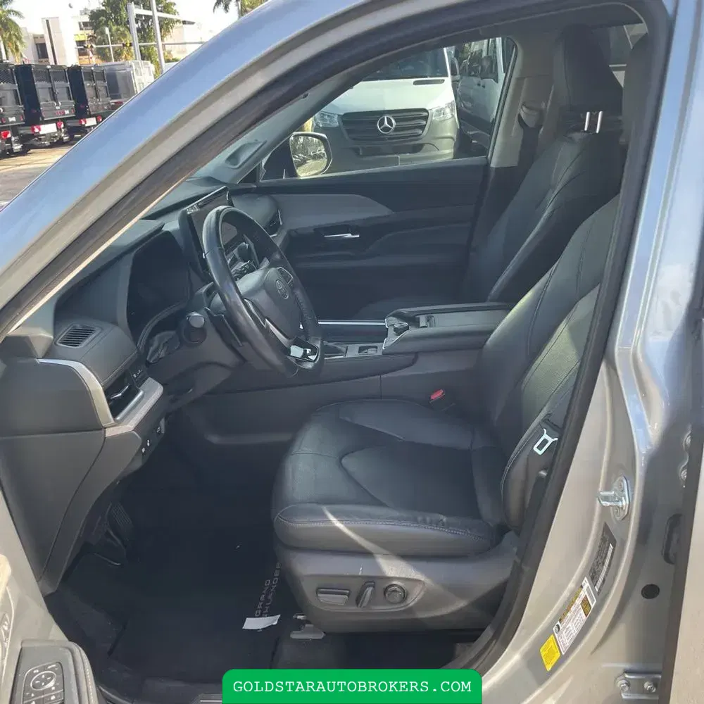 2024 Toyota Grand Highlander Platinum