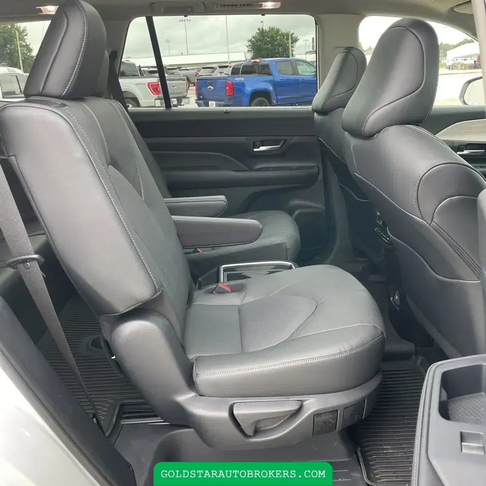 2025 Toyota Grand Highlander Platinum