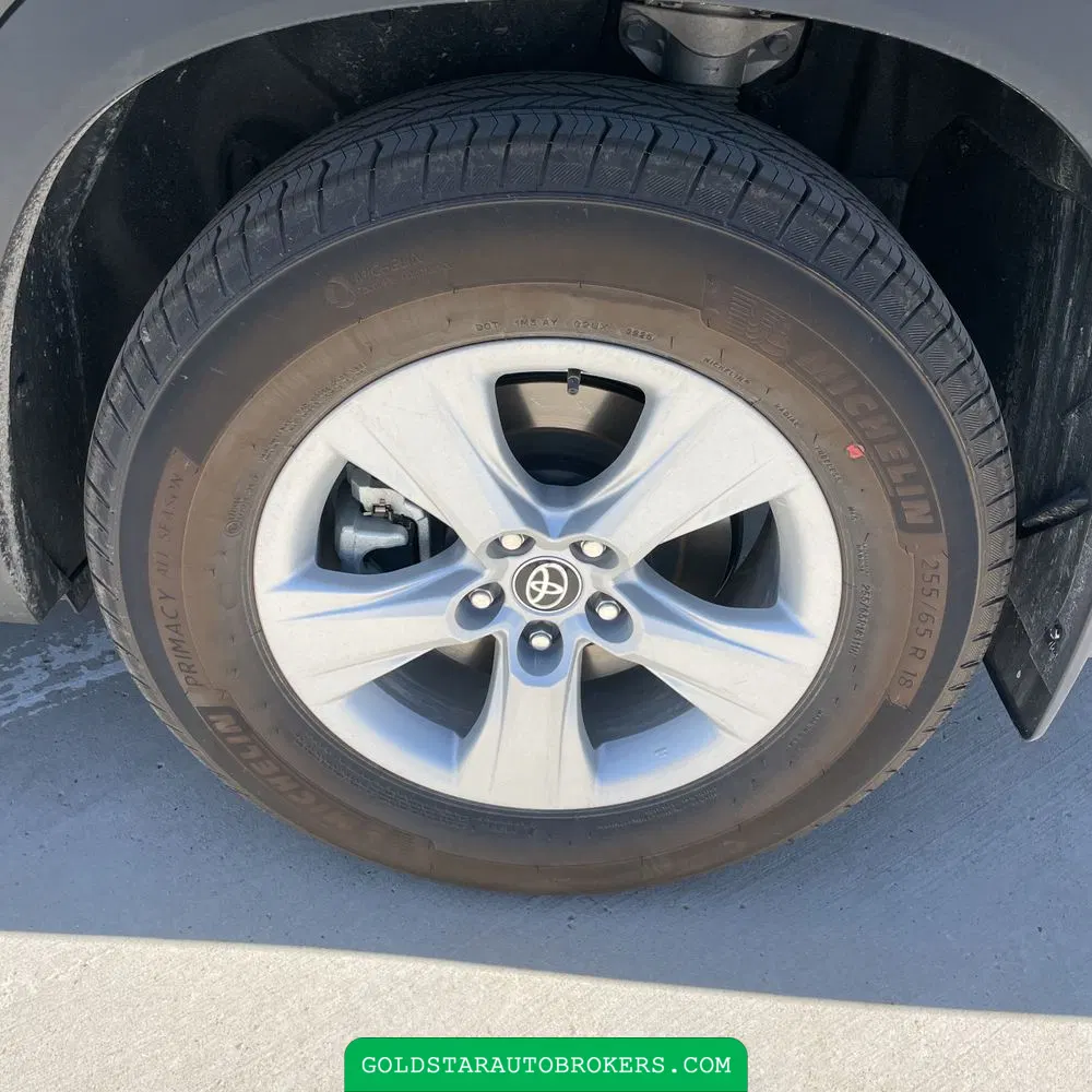 2025 Toyota Grand Highlander Hybrid LE