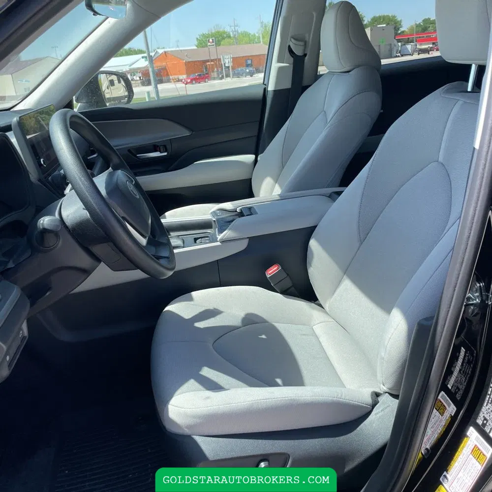 2025 Toyota Grand Highlander Hybrid LE