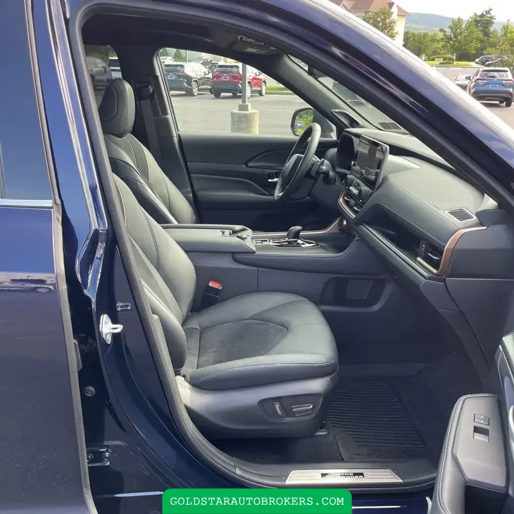 2024 Toyota Grand Highlander Hybrid MAX Platinum