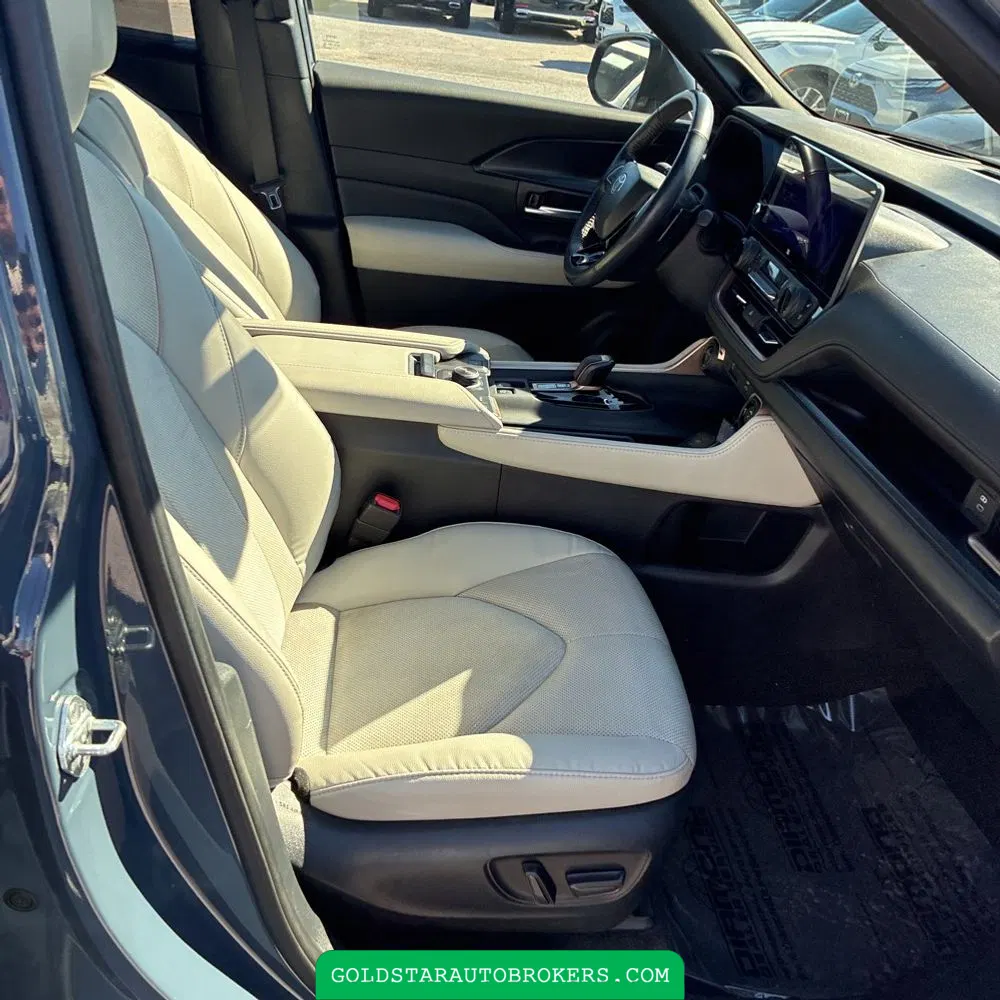 2024 Toyota Grand Highlander Hybrid MAX Platinum