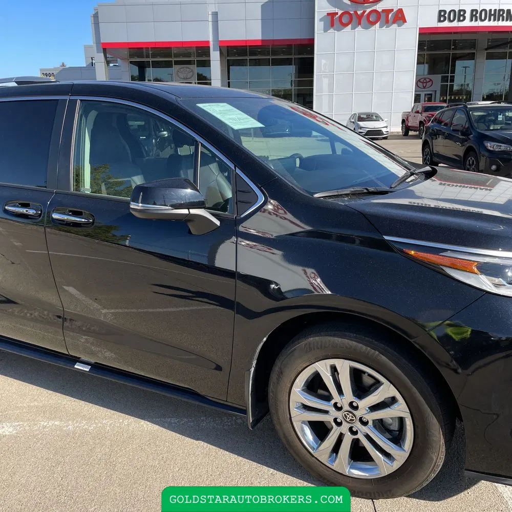 2023 Toyota Sienna Platinum 7-Passenger