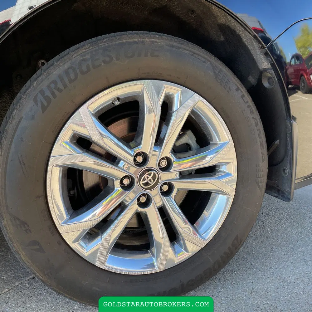 2023 Toyota Sienna Platinum 7-Passenger