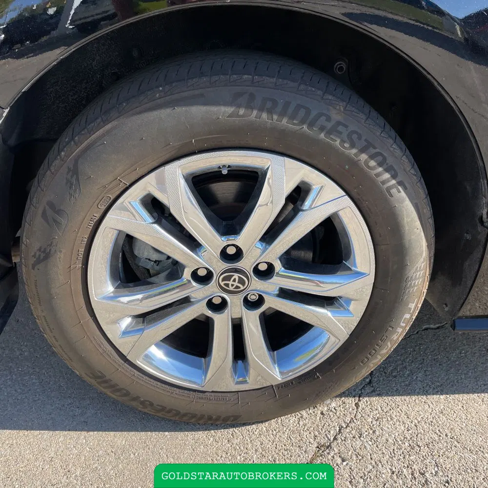 2023 Toyota Sienna Platinum 7-Passenger