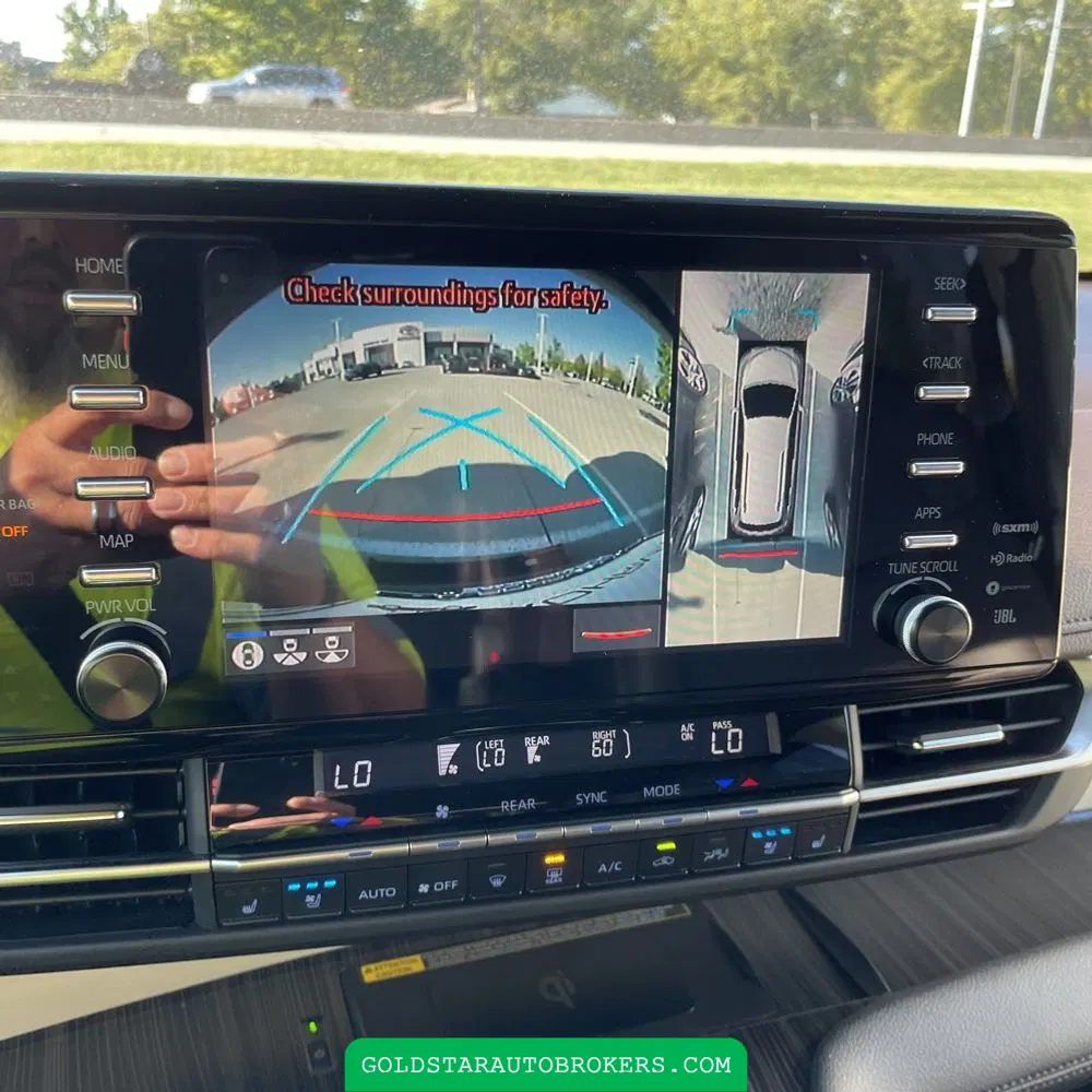2023 Toyota Sienna Platinum 7-Passenger