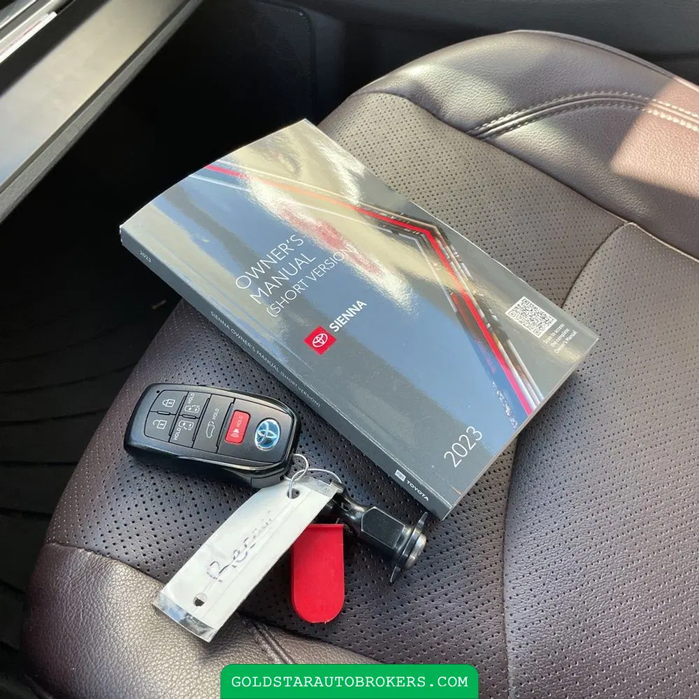 2023 Toyota Sienna Platinum 7-Passenger