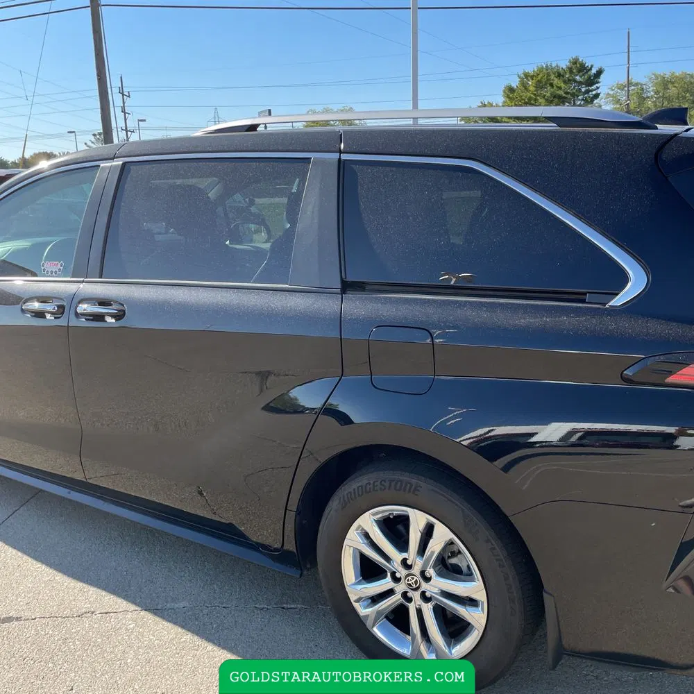 2023 Toyota Sienna Platinum 7-Passenger