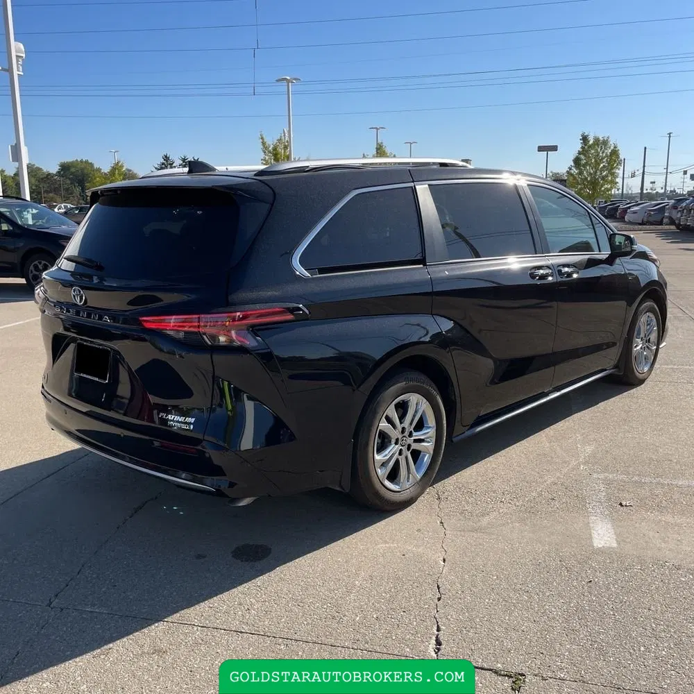 2023 Toyota Sienna Platinum 7-Passenger