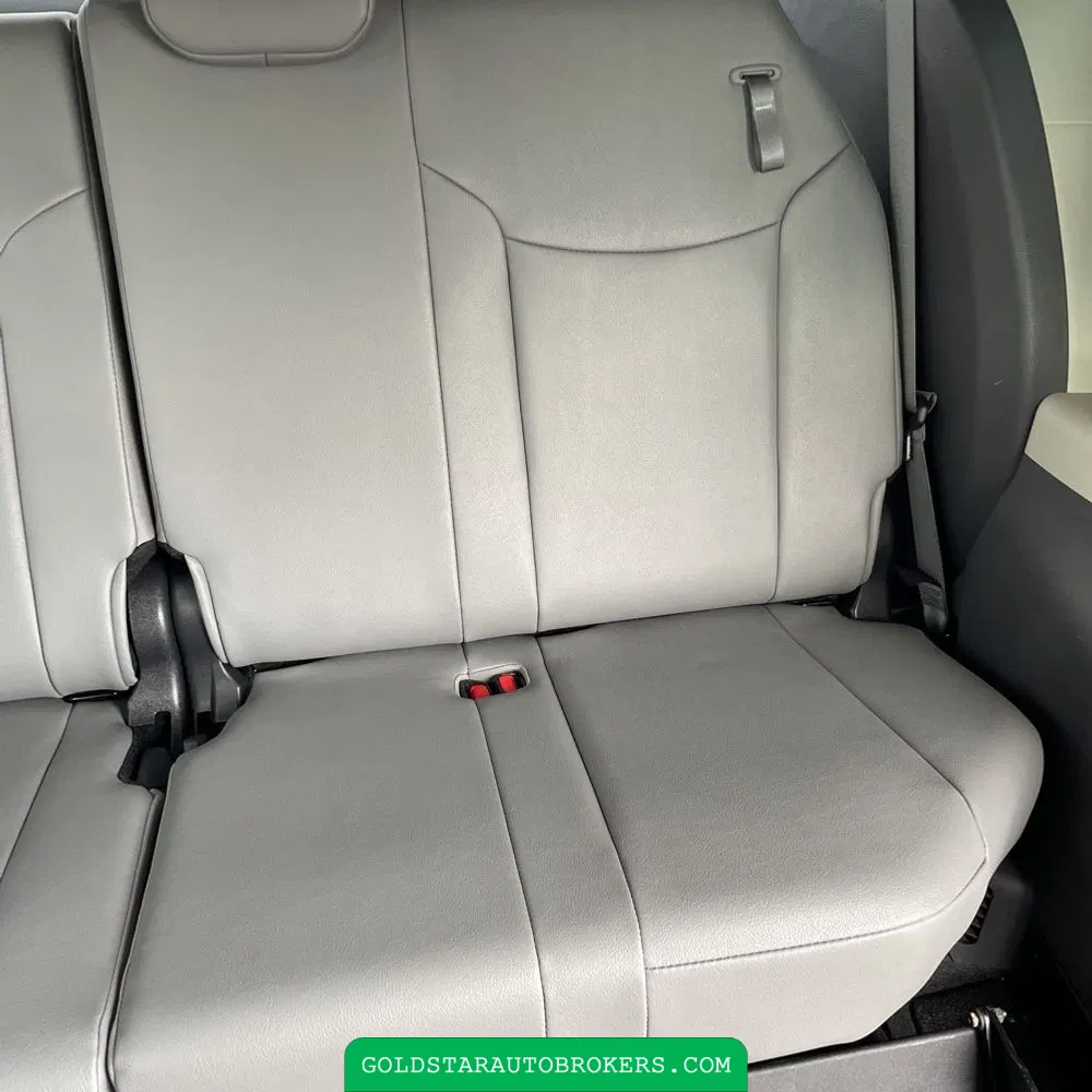 2023 Toyota Sienna XLE 8-Passenger