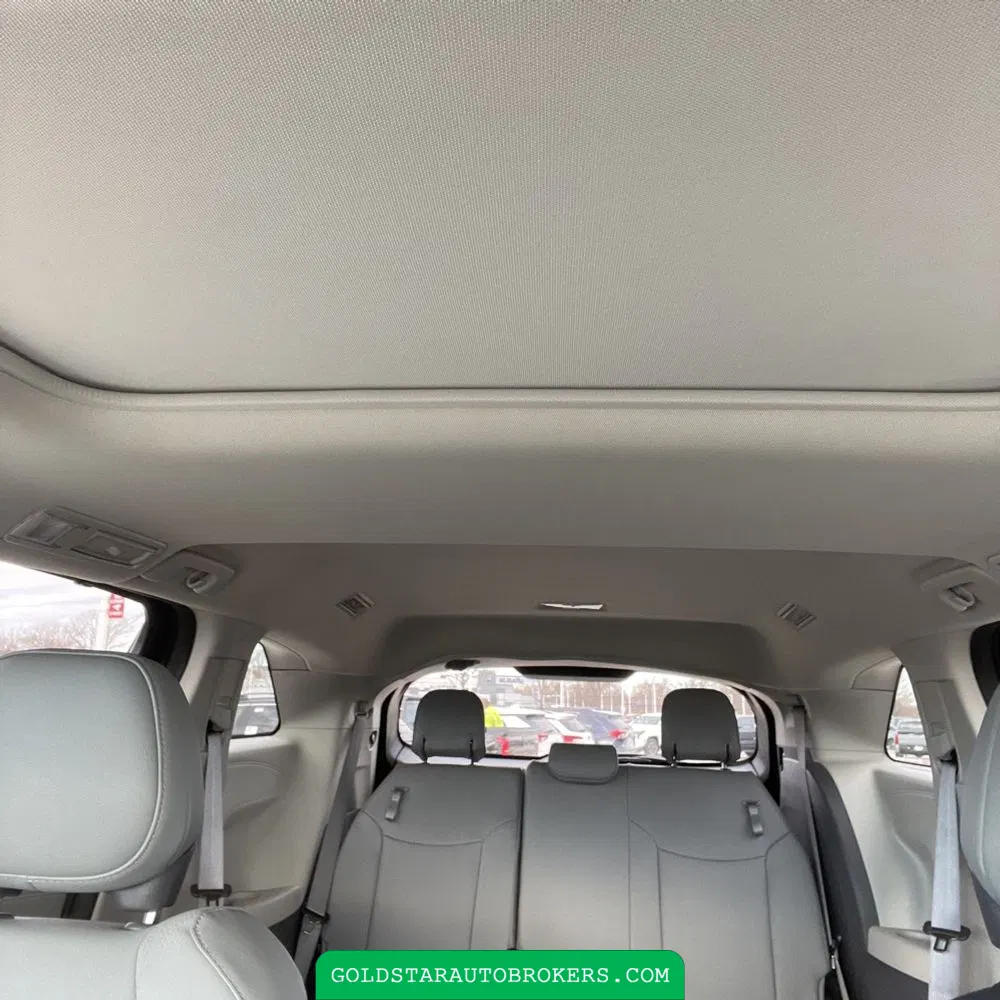 2023 Toyota Sienna XLE 8-Passenger