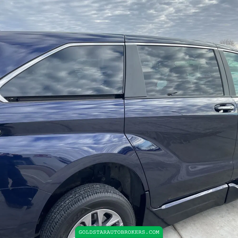 2023 Toyota Sienna XLE 8-Passenger