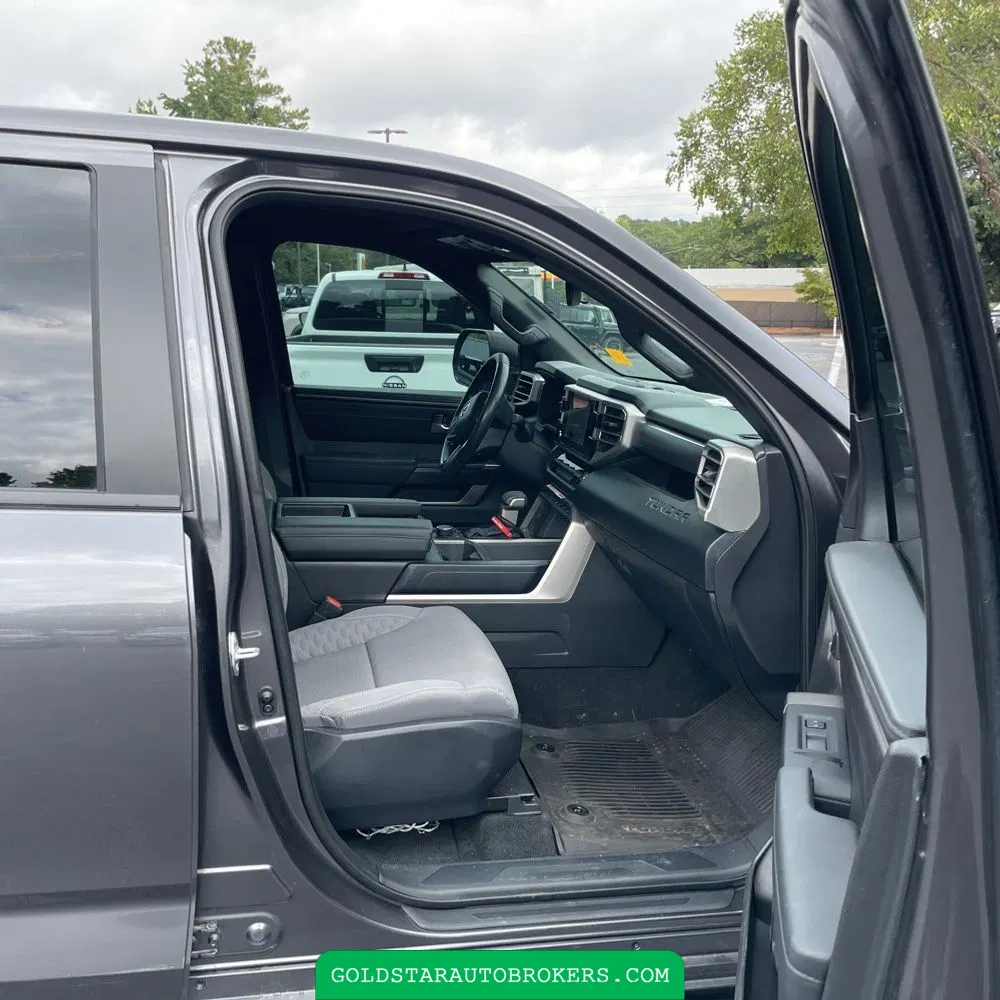 2025 Toyota Tundra SR5