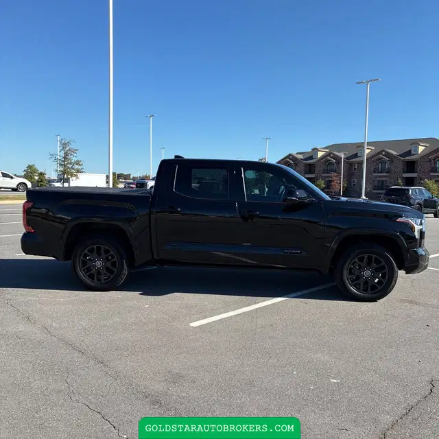 2023 Toyota Tundra Platinum HV