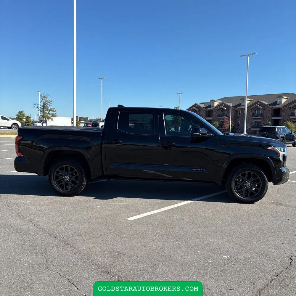 2023 Toyota Tundra Platinum HV