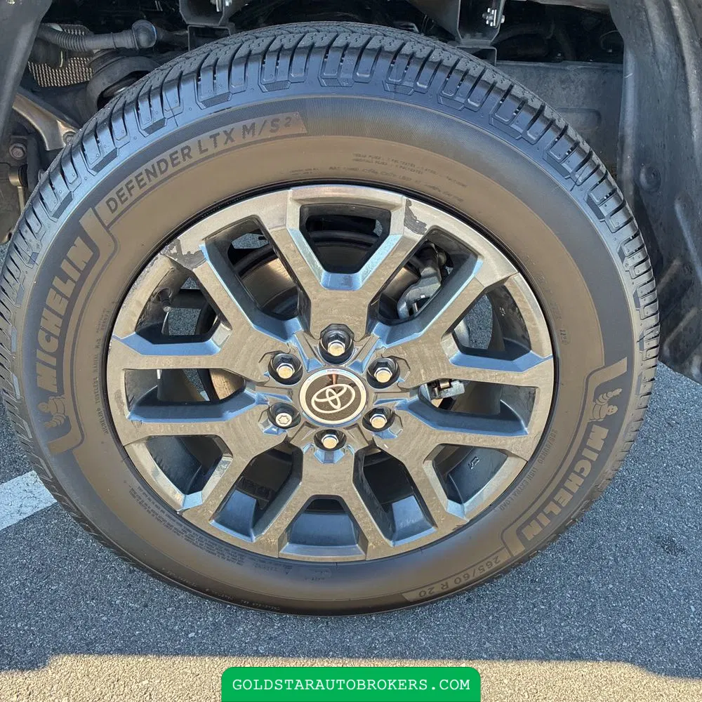 2023 Toyota Tundra Platinum HV