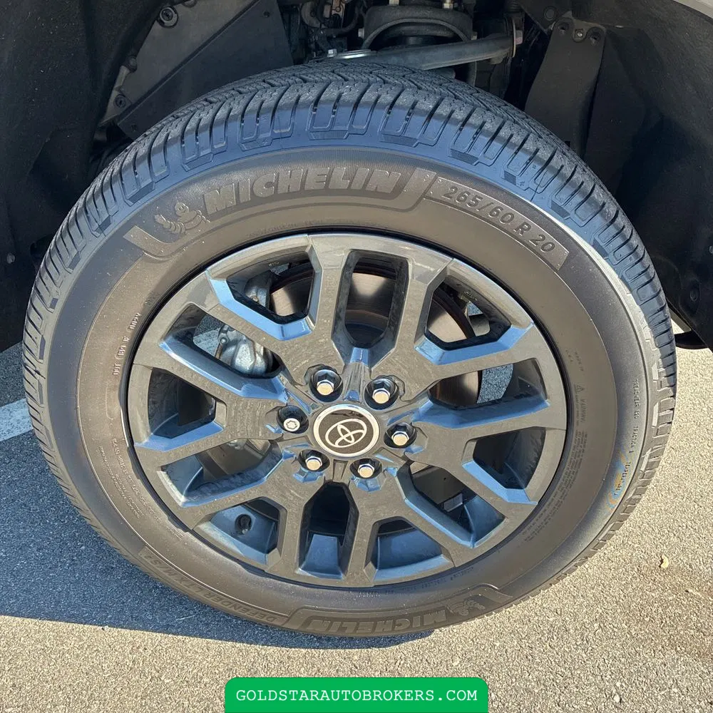 2023 Toyota Tundra Platinum HV