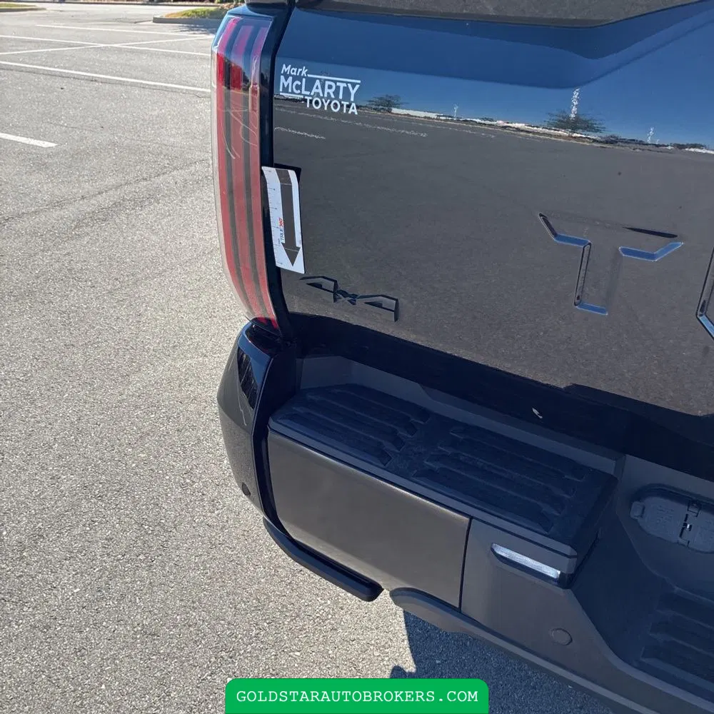 2023 Toyota Tundra Platinum HV