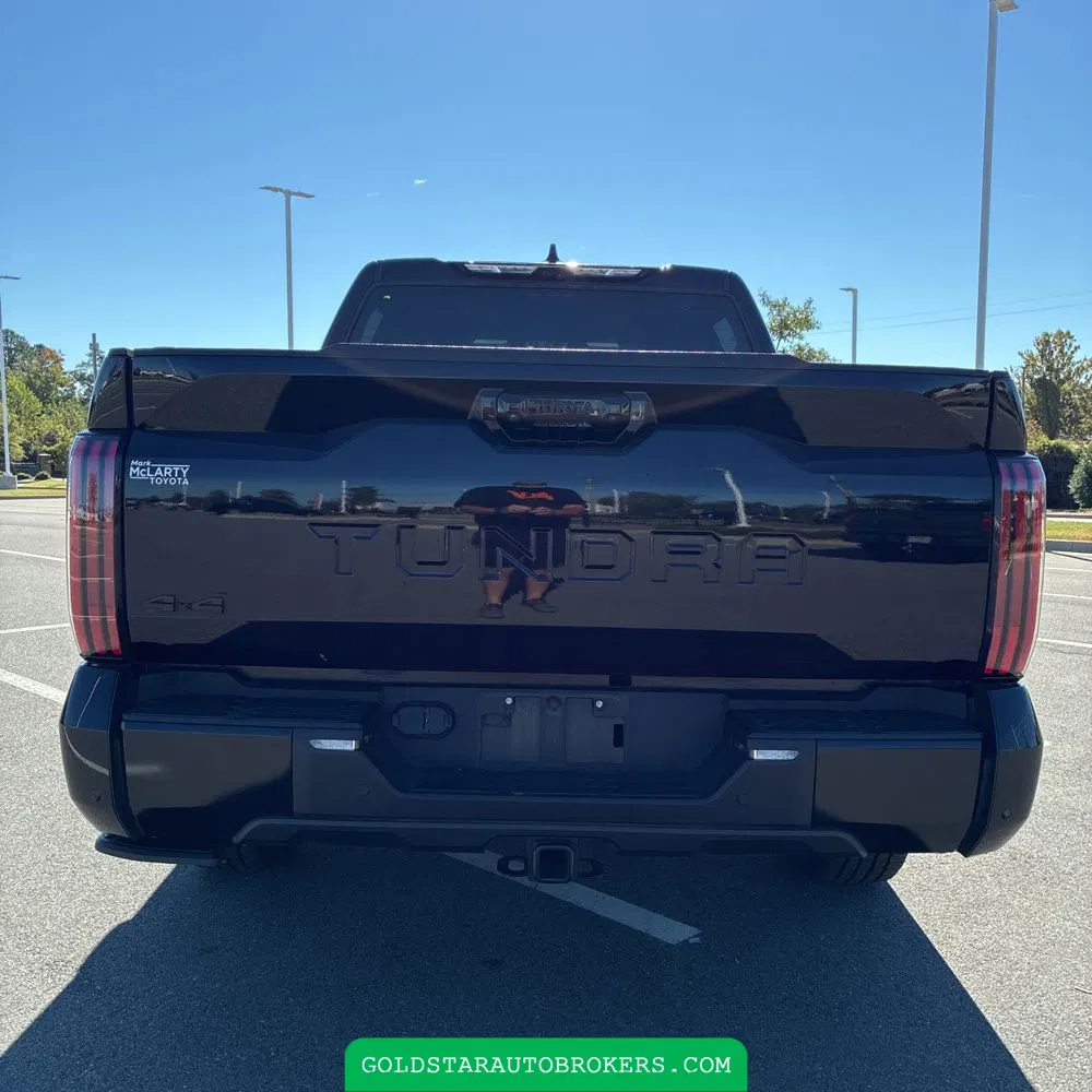 2023 Toyota Tundra Platinum HV