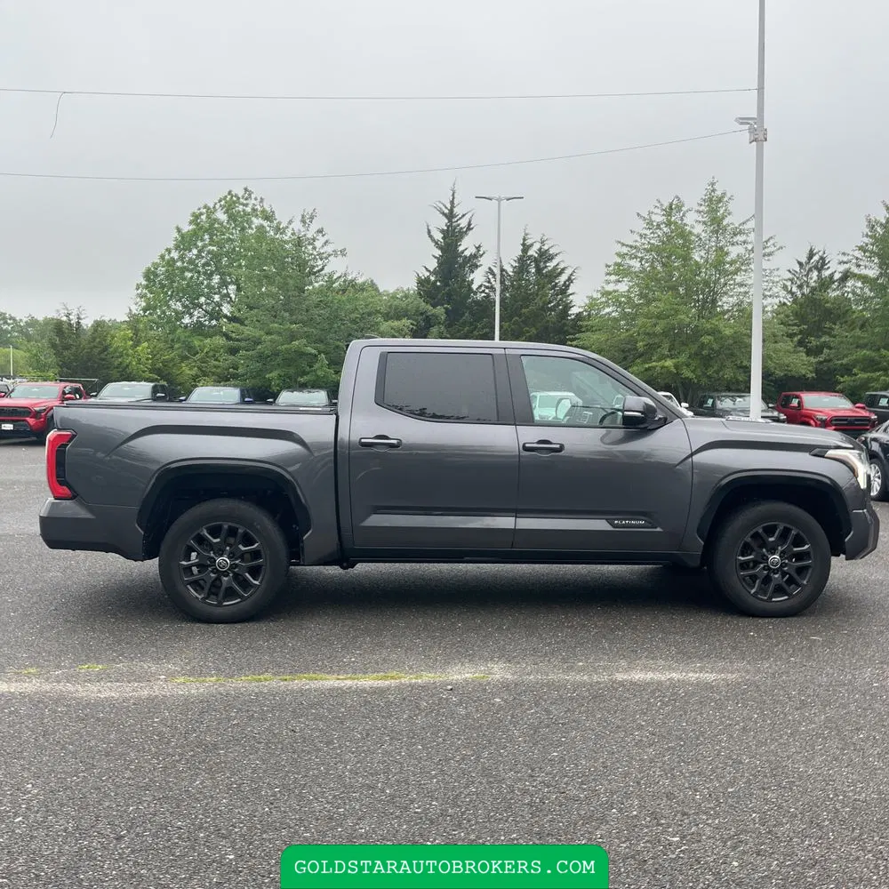 2024 Toyota Tundra Platinum HV