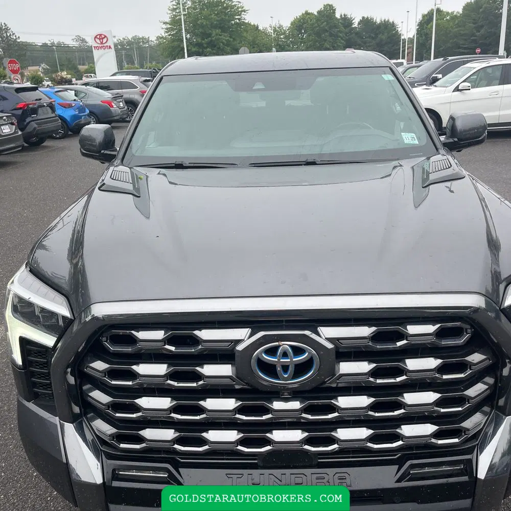 2024 Toyota Tundra Platinum HV