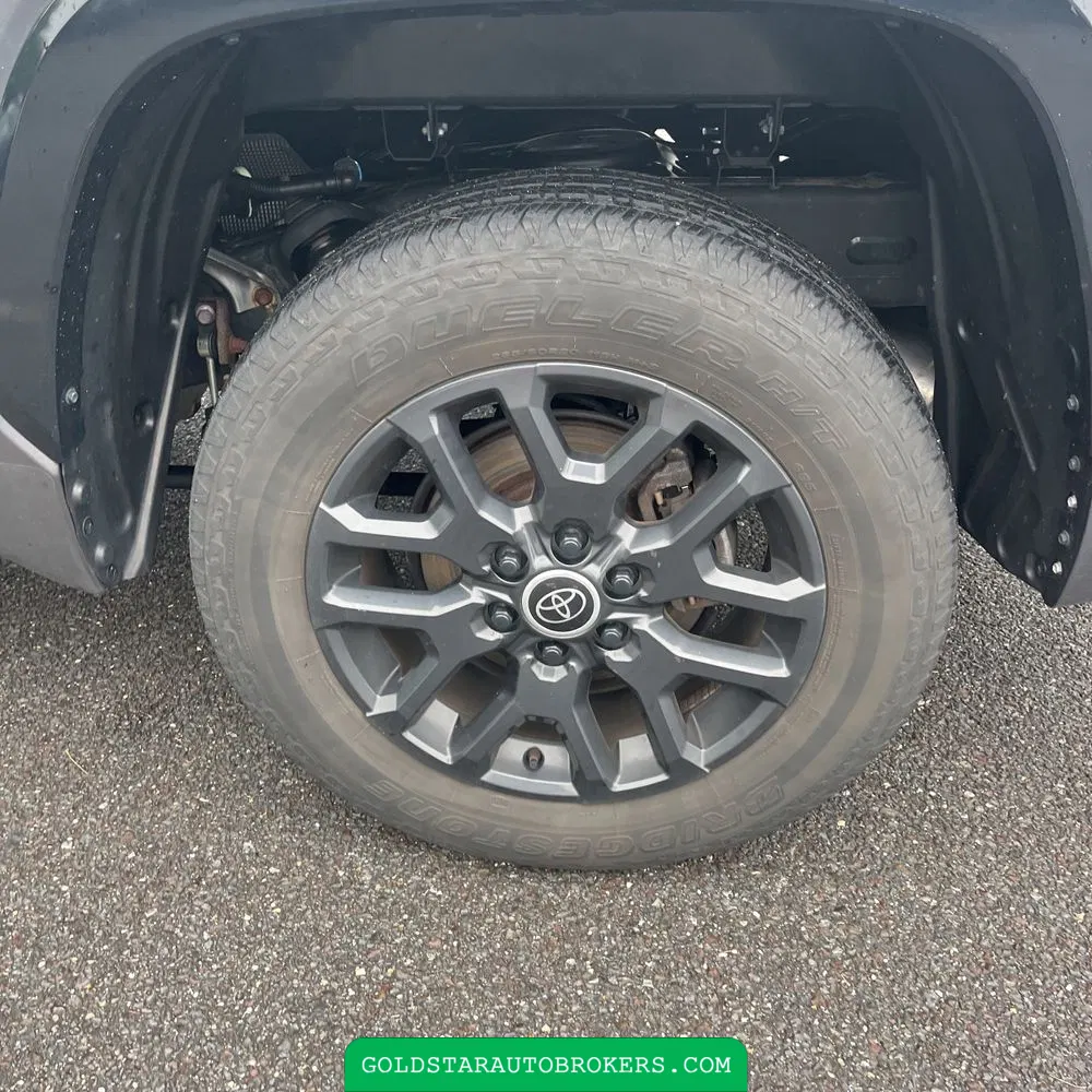 2024 Toyota Tundra Platinum HV