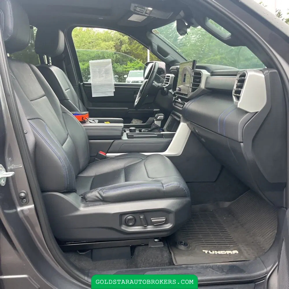 2024 Toyota Tundra Platinum HV