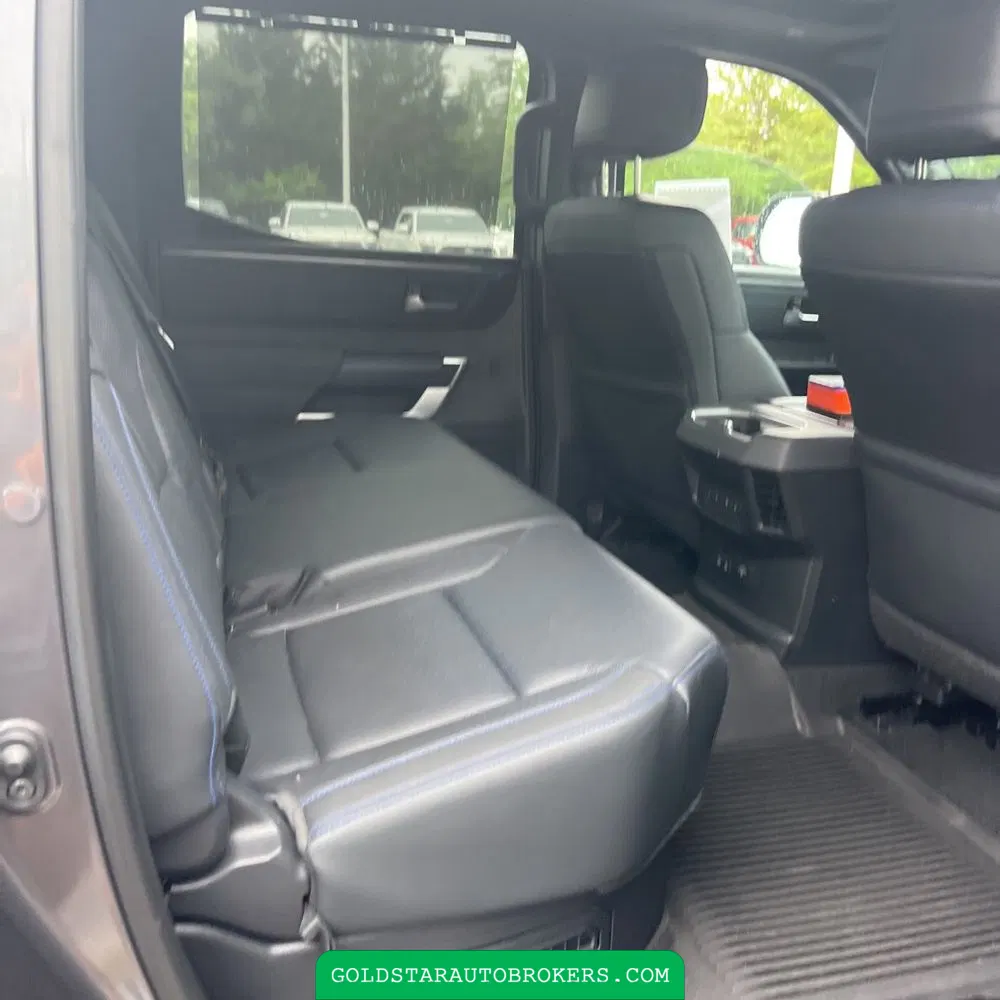 2024 Toyota Tundra Platinum HV