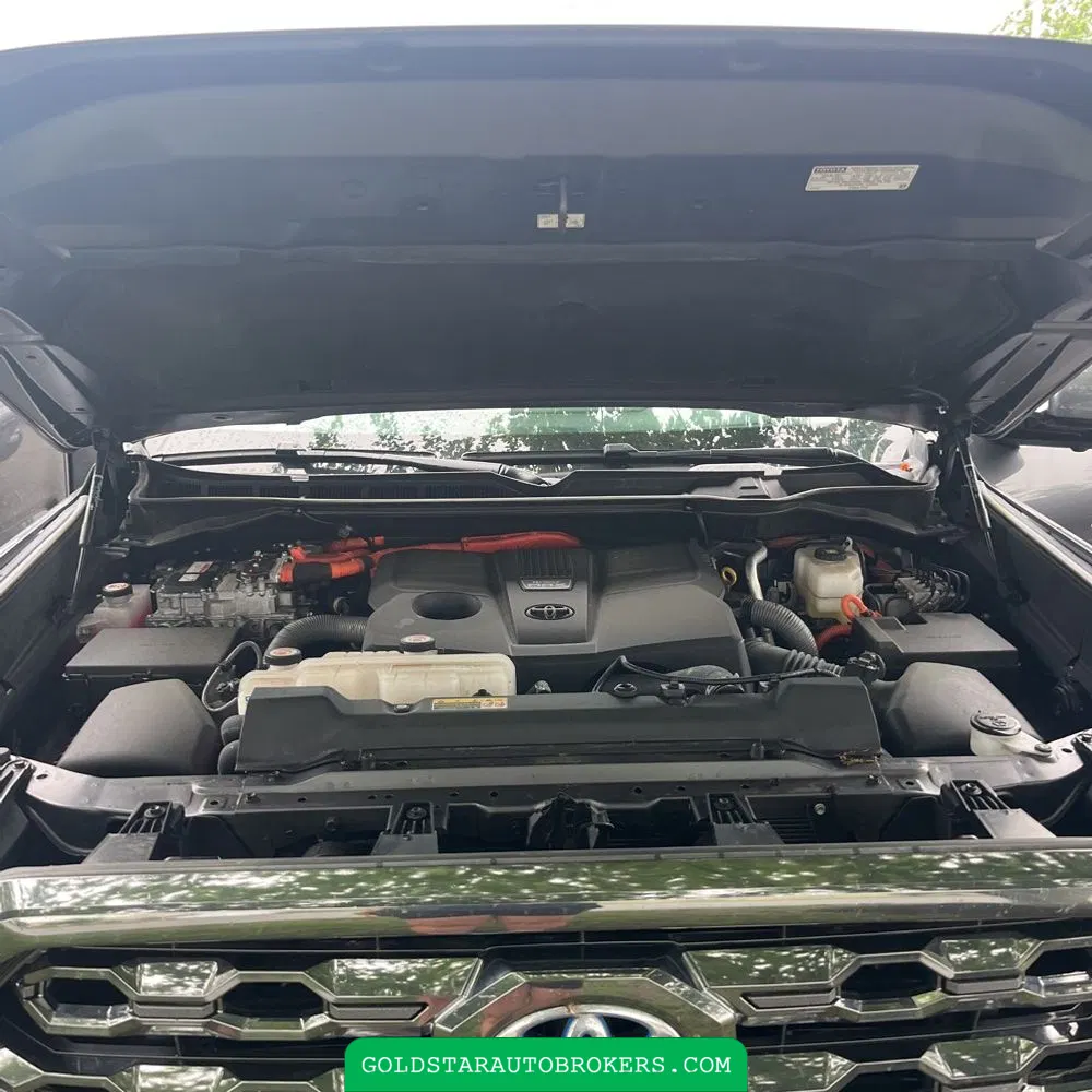 2024 Toyota Tundra Platinum HV