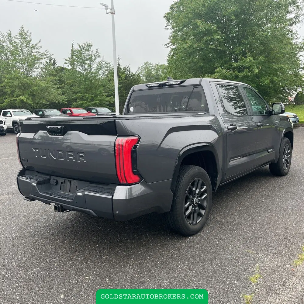 2024 Toyota Tundra Platinum HV