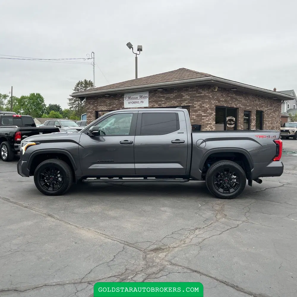 2024 Toyota Tundra Limited HV