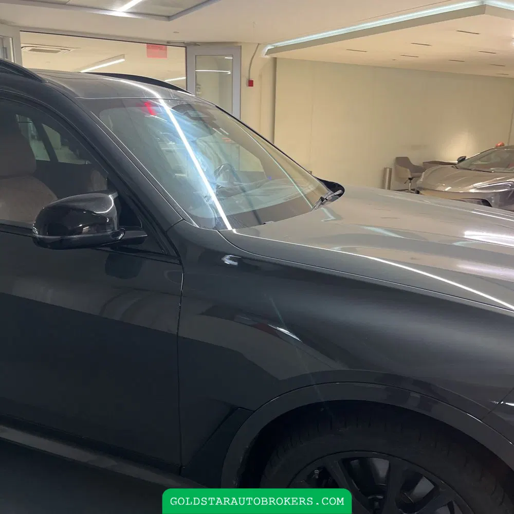2025 BMW X7 M60i