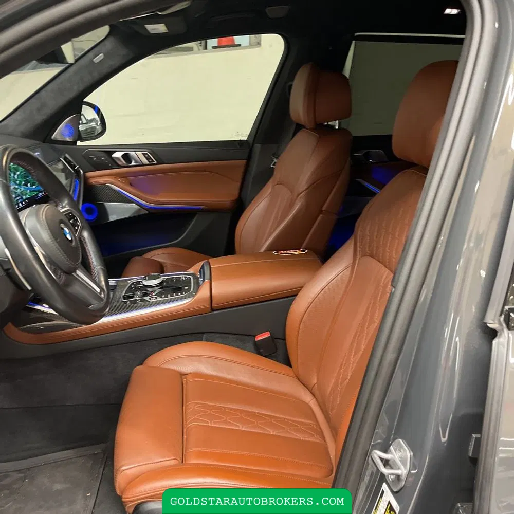 2025 BMW X7 M60i