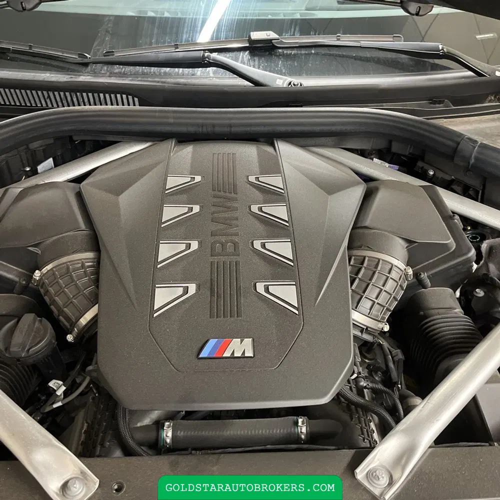 2025 BMW X7 M60i