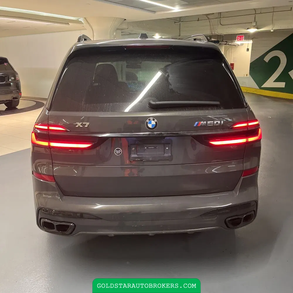 2025 BMW X7 M60i