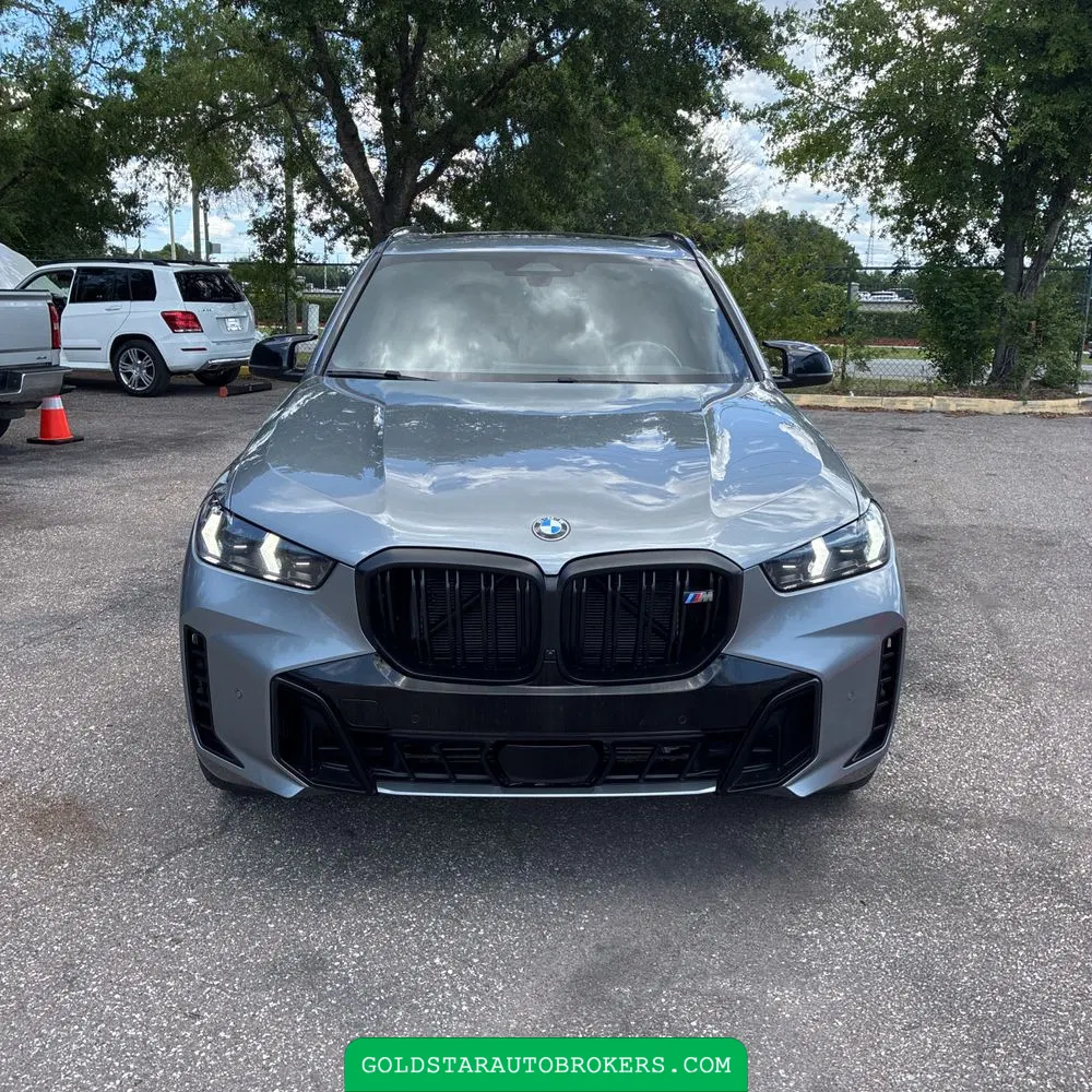 2024 BMW X5 M60i