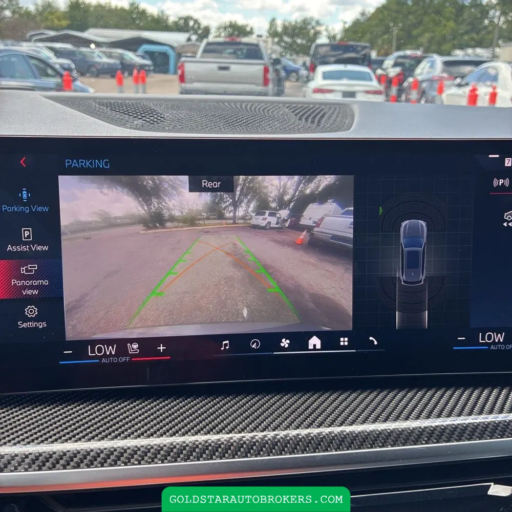 2024 BMW X5 M60i