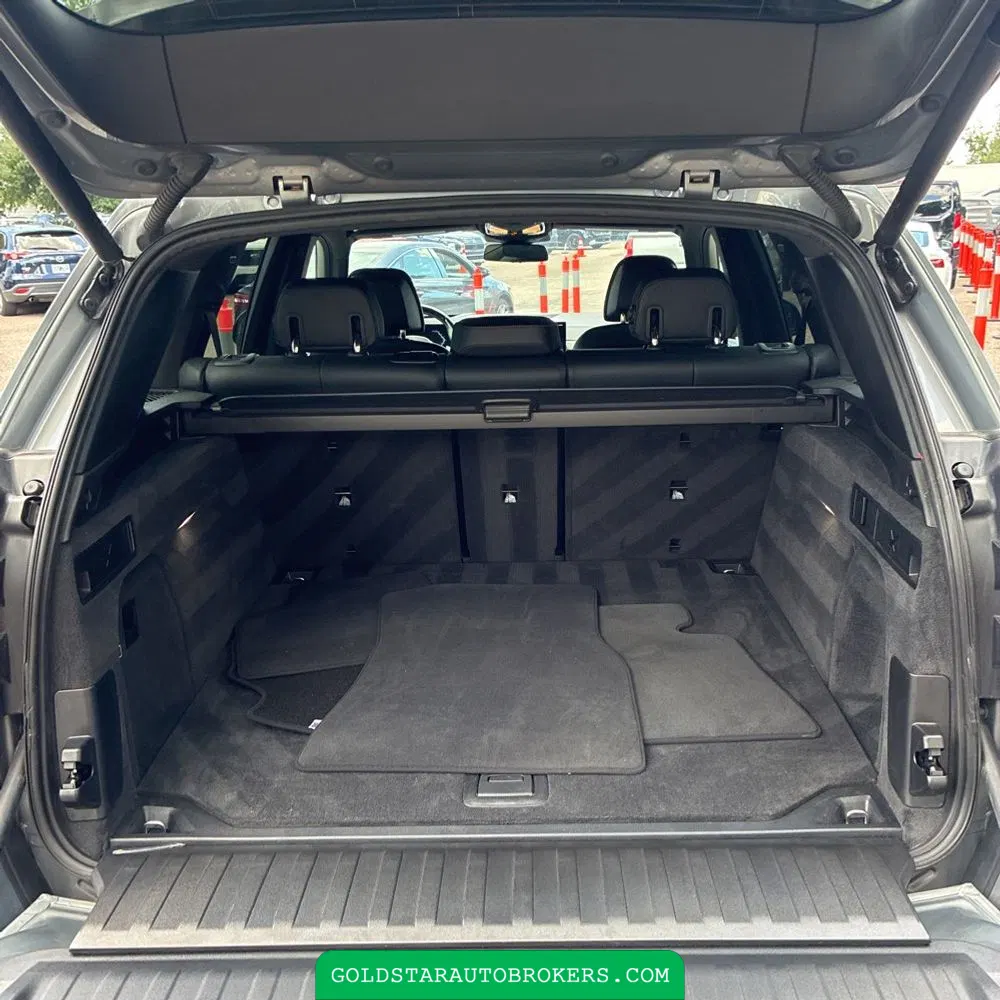 2024 BMW X5 M60i