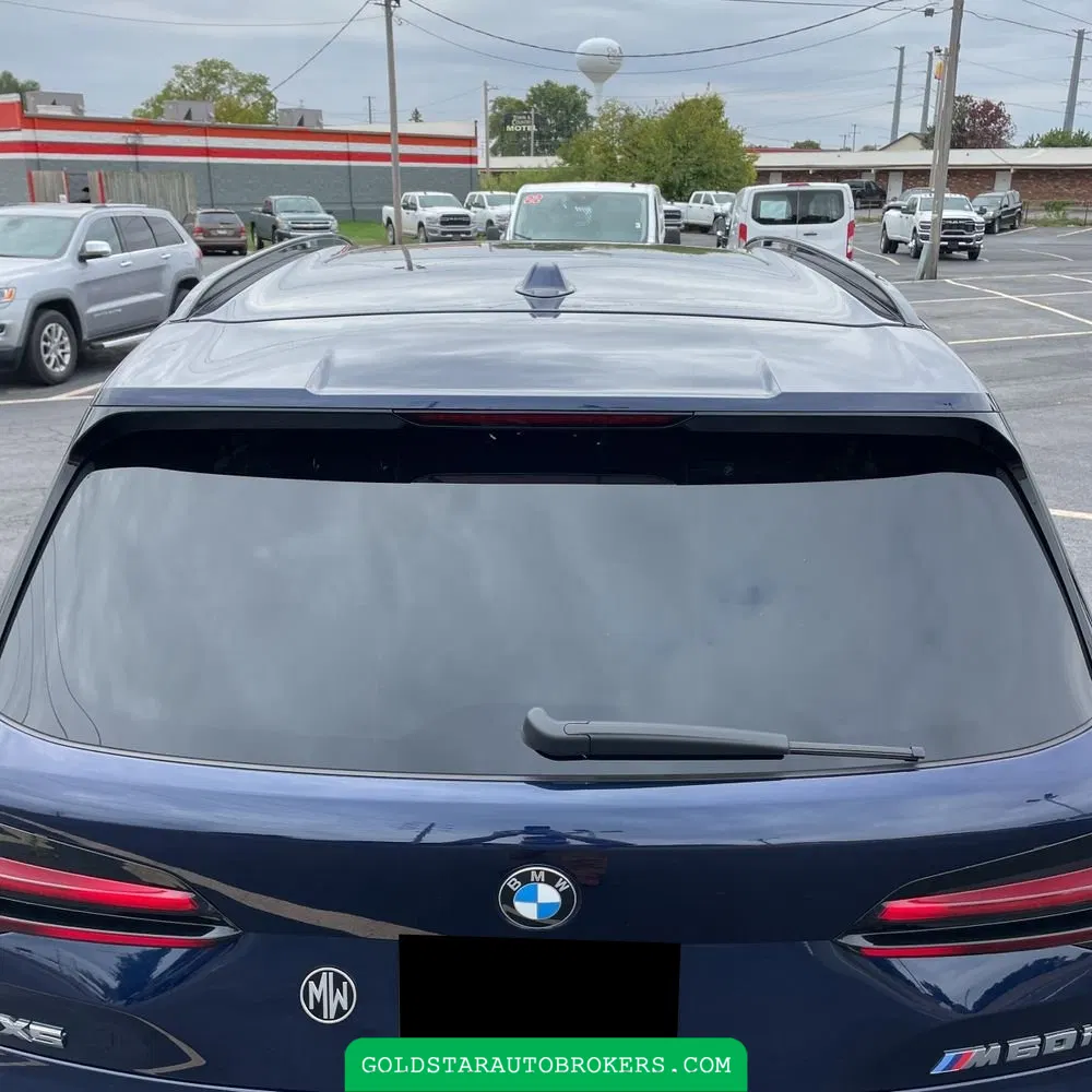 2024 BMW X5 M60i