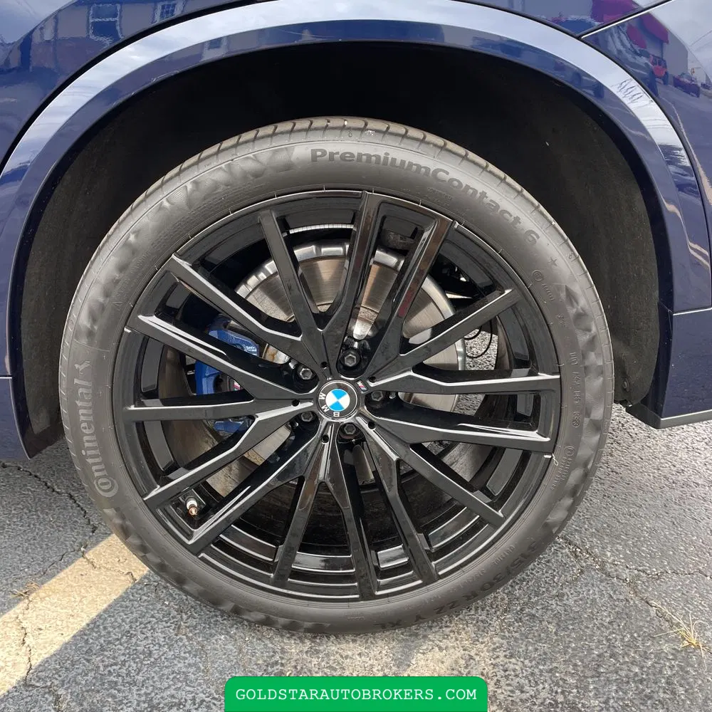2024 BMW X5 M60i