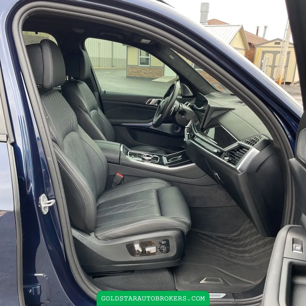 2024 BMW X5 M60i