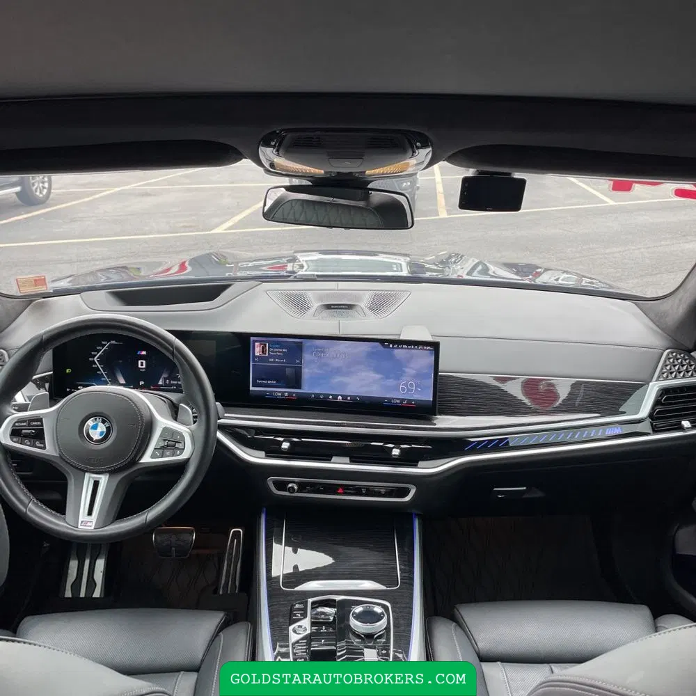 2024 BMW X5 M60i