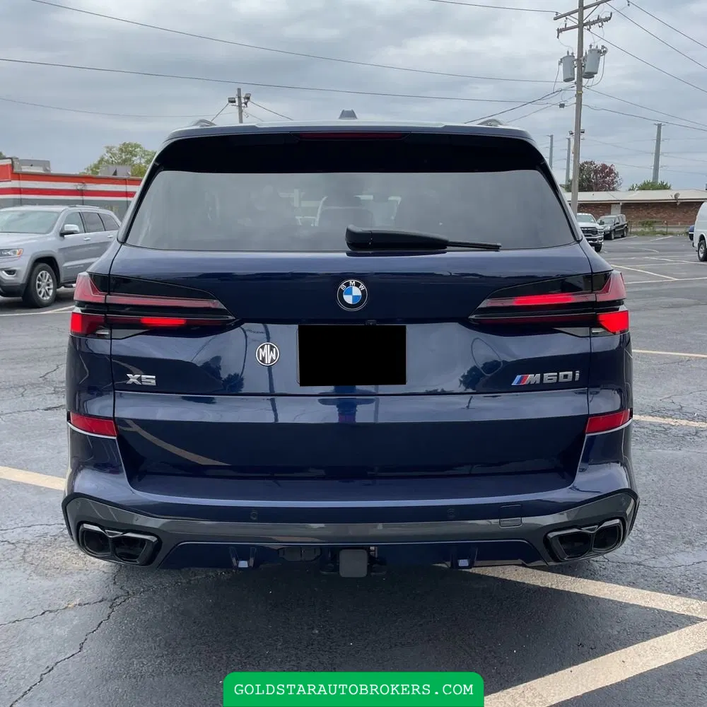 2024 BMW X5 M60i