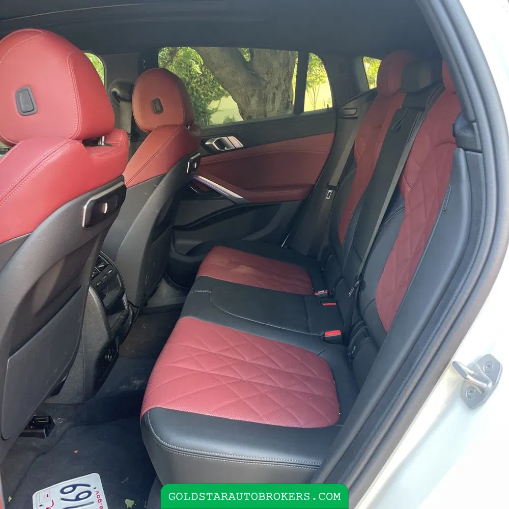 2024 BMW X6 XDrive40i