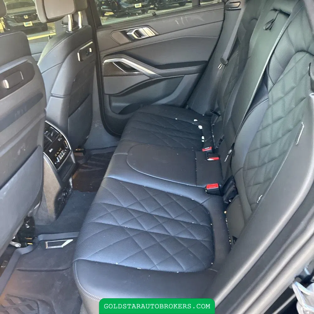 2025 BMW X6 M60i xDrive