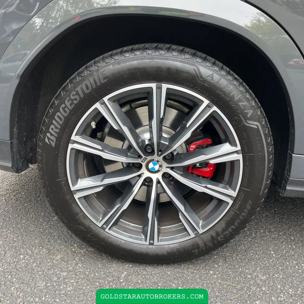 2024 BMW X6 M60i