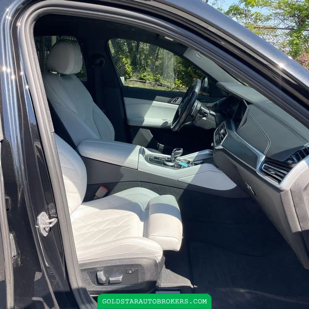 2023 BMW X6 XDrive40i